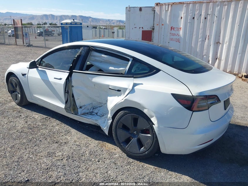 2021 Tesla Model 3 VIN 5YJ3E1EA8MF873198 IAAI salvage auction — SIDE, Salvage Title, sold $3,225 on 2026-07-16 (photo 3)