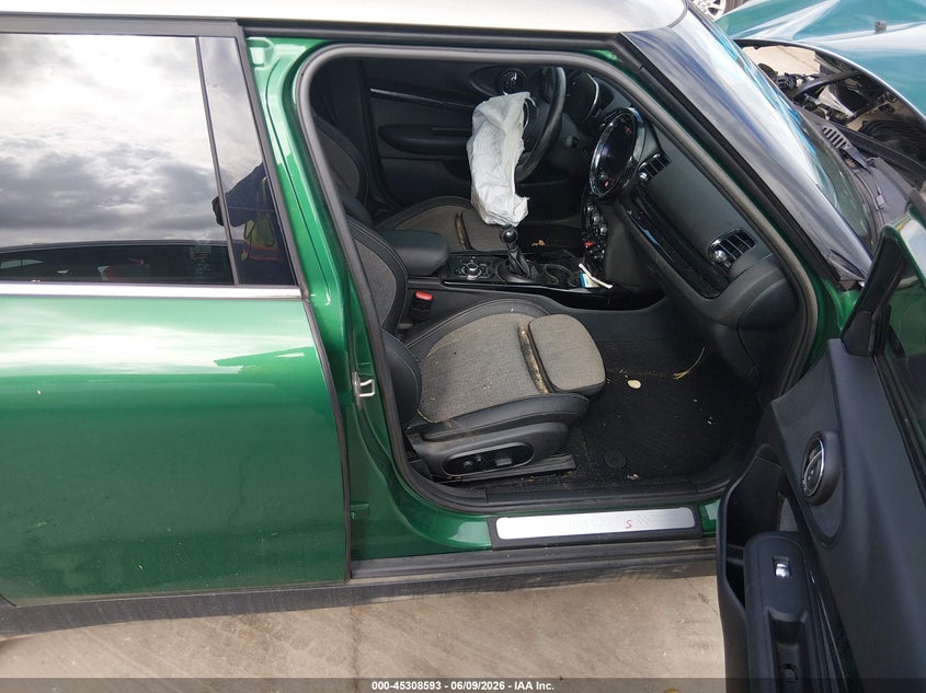 2022 Mini Clubman VIN WMWLV7C04N2R69554 IAAI salvage auction — FRONT END, Salvage Title, sold $1,925 on 2026-08-11 (photo 5)