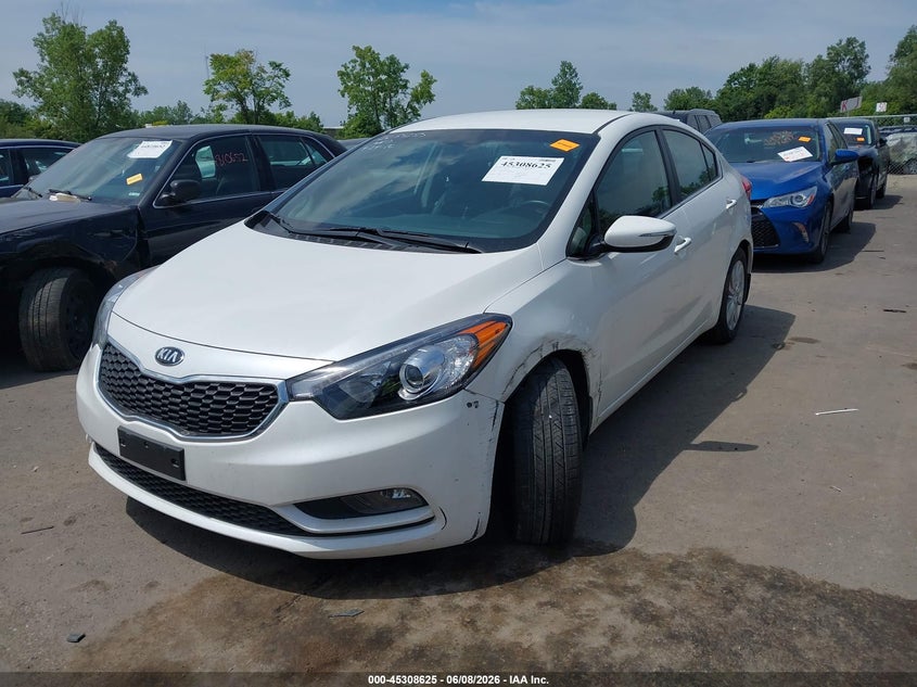 2014 Kia Forte VIN KNAFX4A80E5104240 IAAI salvage auction — SIDE, Salvage Title, sold $1,750 on 2026-07-17 (photo 2)