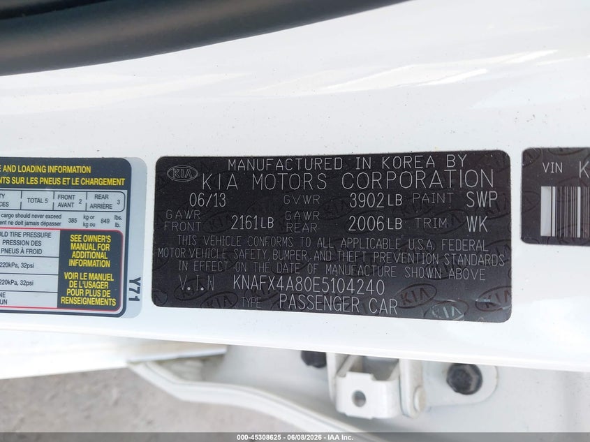 2014 Kia Forte VIN KNAFX4A80E5104240 IAAI salvage auction — SIDE, Salvage Title, sold $1,750 on 2026-07-17 (photo 9)
