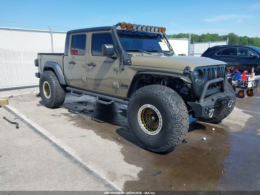 2020 Jeep Gladiator VIN 1C6HJTAG8LL160795 IAAI salvage auction — FRONT END, Salvage Title, sold $13,600 on 2026-07-30 (photo 1)