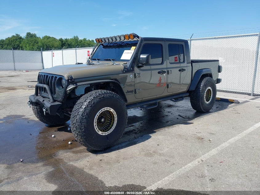 2020 Jeep Gladiator VIN 1C6HJTAG8LL160795 IAAI salvage auction — FRONT END, Salvage Title, sold $13,600 on 2026-07-30 (photo 2)