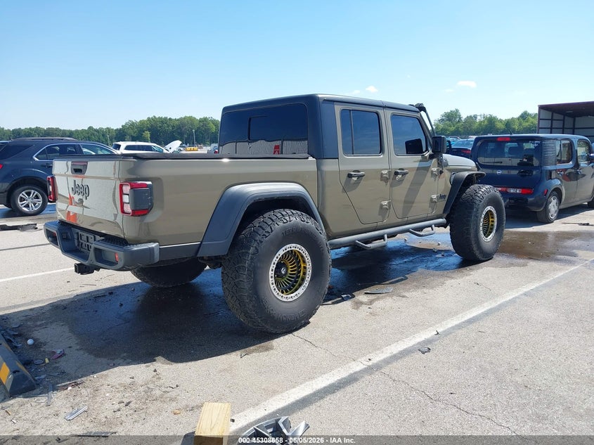 2020 Jeep Gladiator VIN 1C6HJTAG8LL160795 IAAI salvage auction — FRONT END, Salvage Title, sold $13,600 on 2026-07-30 (photo 4)