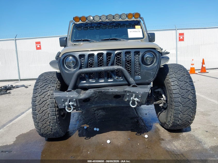 2020 Jeep Gladiator VIN 1C6HJTAG8LL160795 IAAI salvage auction — FRONT END, Salvage Title, sold $13,600 on 2026-07-30 (photo 6)