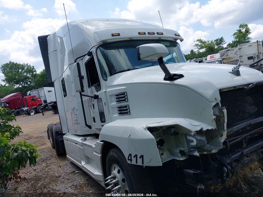2022 Mack Anthem VIN 1M1AN4GY1NM026650 — IAAI salvage auction photo