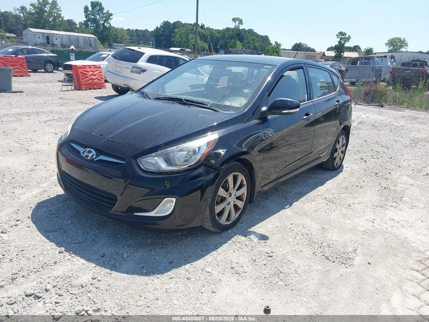 2013 Hyundai Accent VIN KMHCU5AE6DU070587 IAAI salvage auction — UNKNOWN, Salvage Title, sold $500 on 2026-07-28 (photo 2)