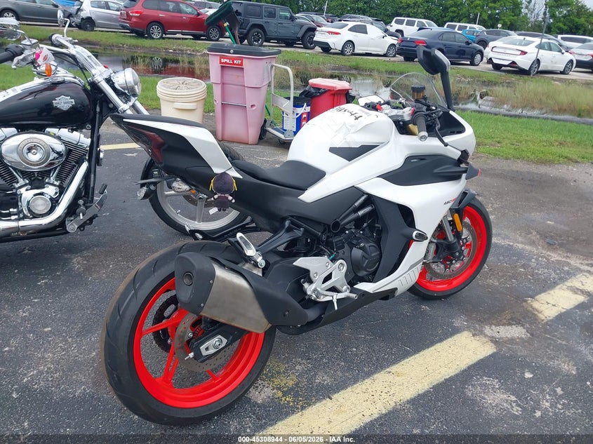 2025 Cf moto 450ss VIN LCEPESLAXS6002483 IAAI salvage auction — SIDE, Rebuildable (Florida), sold $1,050 on 2026-07-15 (photo 4)