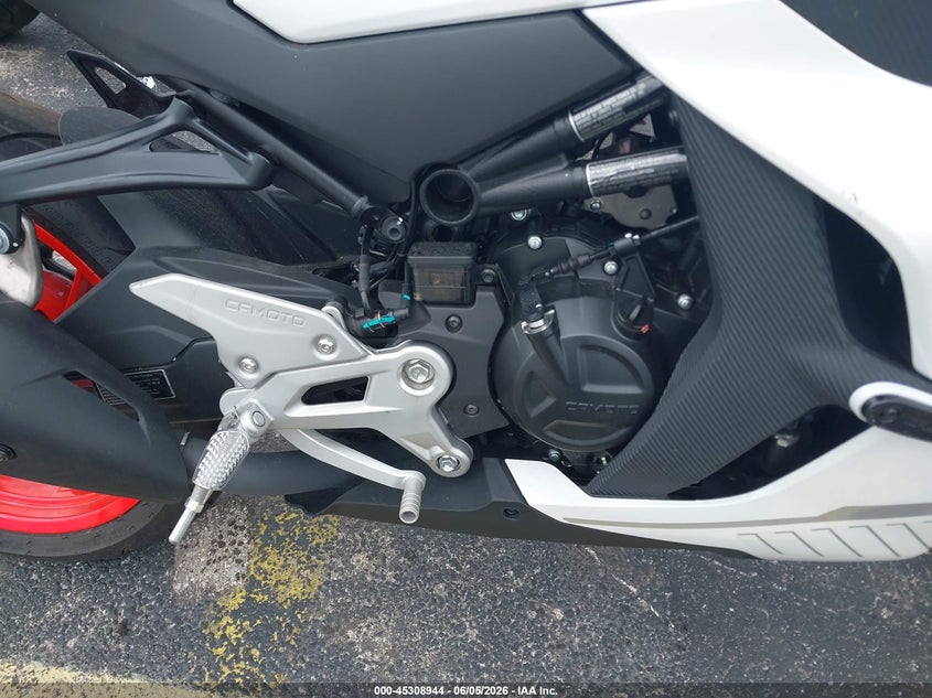 2025 Cf moto 450ss VIN LCEPESLAXS6002483 IAAI salvage auction — SIDE, Rebuildable (Florida), sold $1,050 on 2026-07-15 (photo 8)