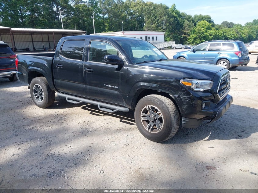 2016 Toyota Tacoma VIN 5TFAZ5CN3GX003975 — IAAI salvage auction photo