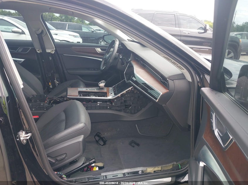 2019 Audi A6 VIN WAUK2AF20KN068724 IAAI salvage auction — WATER/FLOOD, Salvage (Texas), sold $5,925 on 2026-08-14 (photo 5)