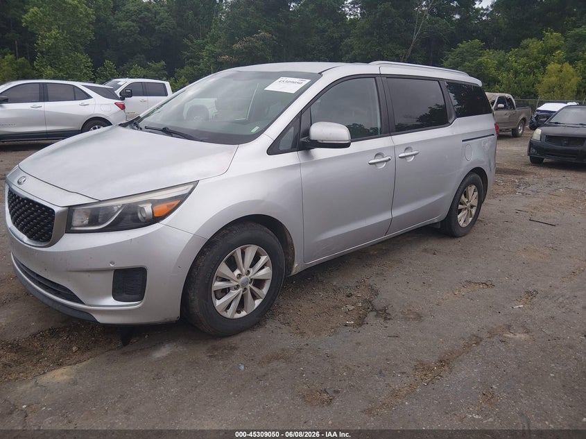 2017 Kia SEDONA VIN KNDMB5C12H6243038 IAAI salvage auction — UNDERCARRIAGE, Salvage Title, sold $900 on 2026-07-08 (photo 2)