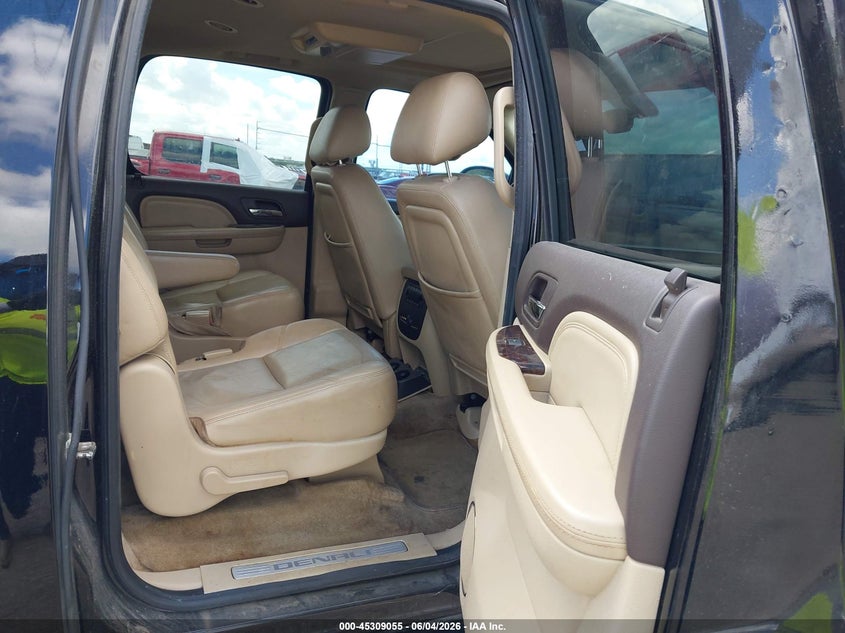 2013 Gmc Yukon xl VIN 1GKS1MEF3DR302303 IAAI salvage auction — RIGHT SIDE, Original (Texas), sold $1,450 on 2026-07-10 (photo 8)