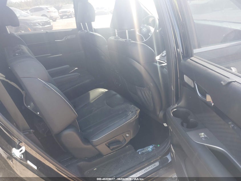 2023 Hyundai Palisade VIN KM8R7DGE4PU582467 IAAI salvage auction — REAR END, Salvage Title, sold $11,400 on 2026-07-29 (photo 8)