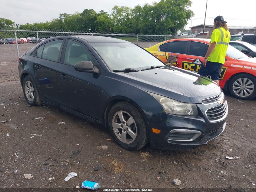 2015 Chevrolet Cruze VIN 1G1PA5SG0F7142327 IAAI salvage auction — LEFT SIDE, Salvage Title, sold $350 on 2026-07-09 (photo 1)
