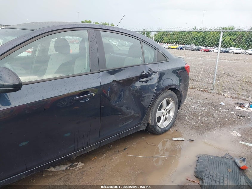 2015 Chevrolet Cruze VIN 1G1PA5SG0F7142327 IAAI salvage auction — LEFT SIDE, Salvage Title, sold $350 on 2026-07-09 (photo 6)