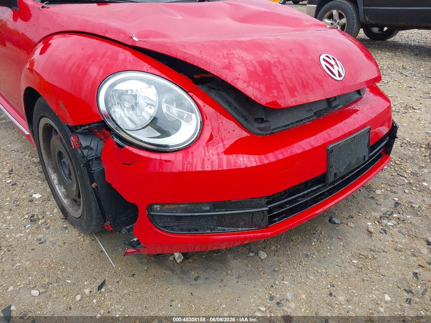 2012 Volkswagen Beetle VIN 3VWJP7AT1CM601059 IAAI salvage auction — FRONT END, Salvage Title, sold $425 on 2026-07-23 (photo 6)
