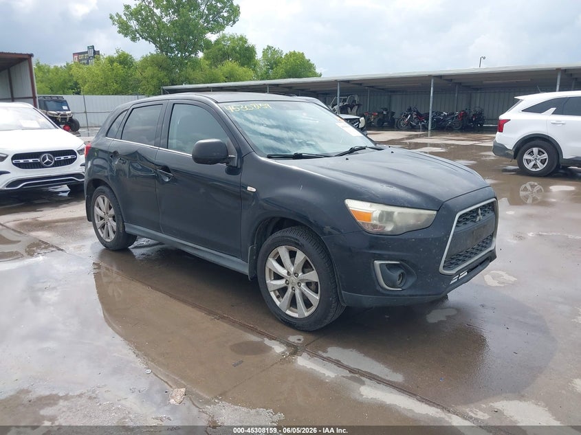 2013 Mitsubishi Outlander VIN 4A4AP4AU9DE005157 IAAI salvage auction — LEFT & RIGHT, Salvage Title, sold $725 on 2026-07-22 (photo 1)