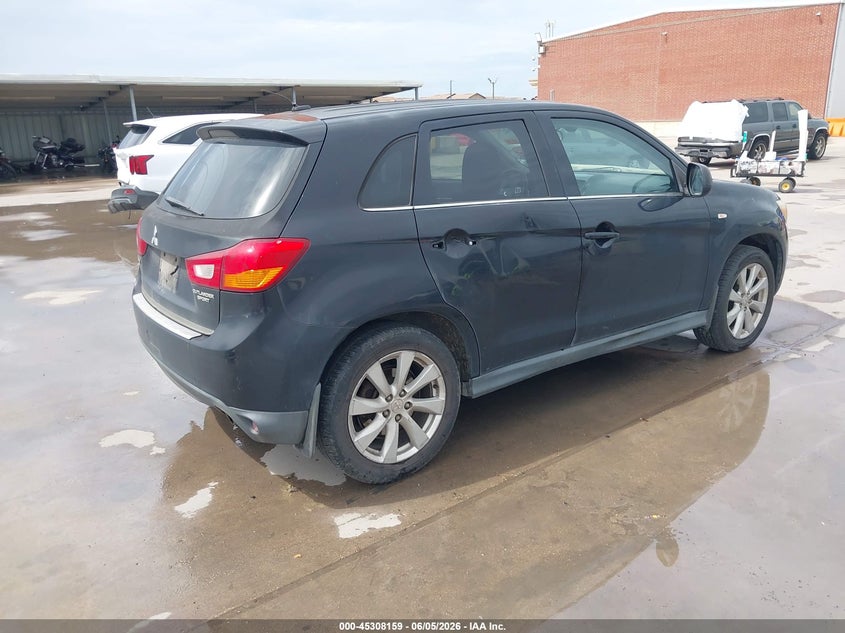 2013 Mitsubishi Outlander VIN 4A4AP4AU9DE005157 IAAI salvage auction — LEFT & RIGHT, Salvage Title, sold $1,575 on 2026-07-22 (photo 4)