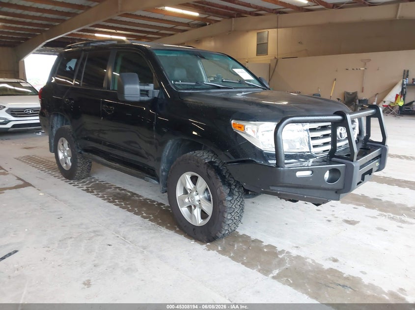 2010 Toyota Land cruiser VIN JTMHY7AJ6A5005512 IAAI salvage auction — LEFT FRONT, Salvage (Tennessee), sold $15,900 on 2026-07-09 (photo 1)