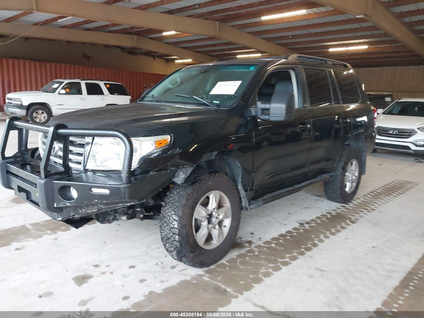 2010 Toyota Land cruiser VIN JTMHY7AJ6A5005512 IAAI salvage auction — LEFT FRONT, Salvage (Tennessee), sold $15,900 on 2026-07-09 (photo 2)