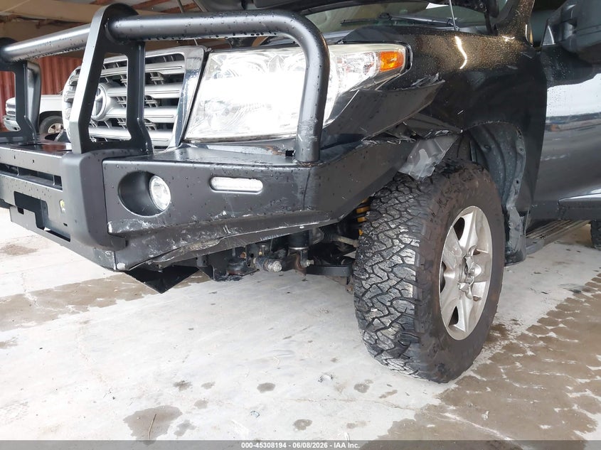 2010 Toyota Land cruiser VIN JTMHY7AJ6A5005512 IAAI salvage auction — LEFT FRONT, Salvage (Tennessee), sold $15,900 on 2026-07-09 (photo 6)