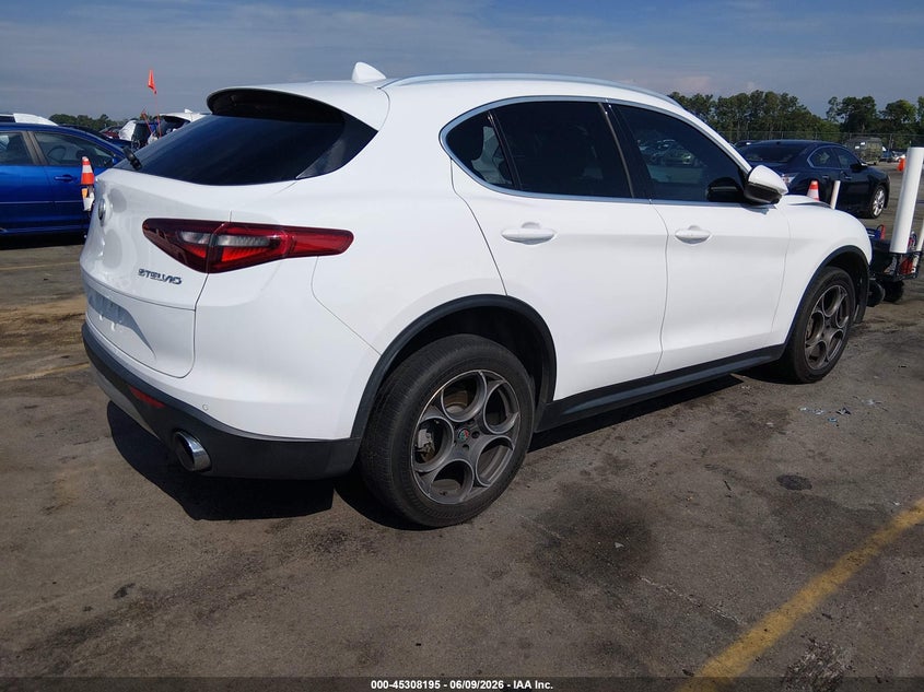 2018 Alfa romeo Stelvio VIN ZASFAKAN3J7B83228 IAAI salvage auction — FRONT END, Salvage Title, sold $5,200 on 2026-08-13 (photo 4)