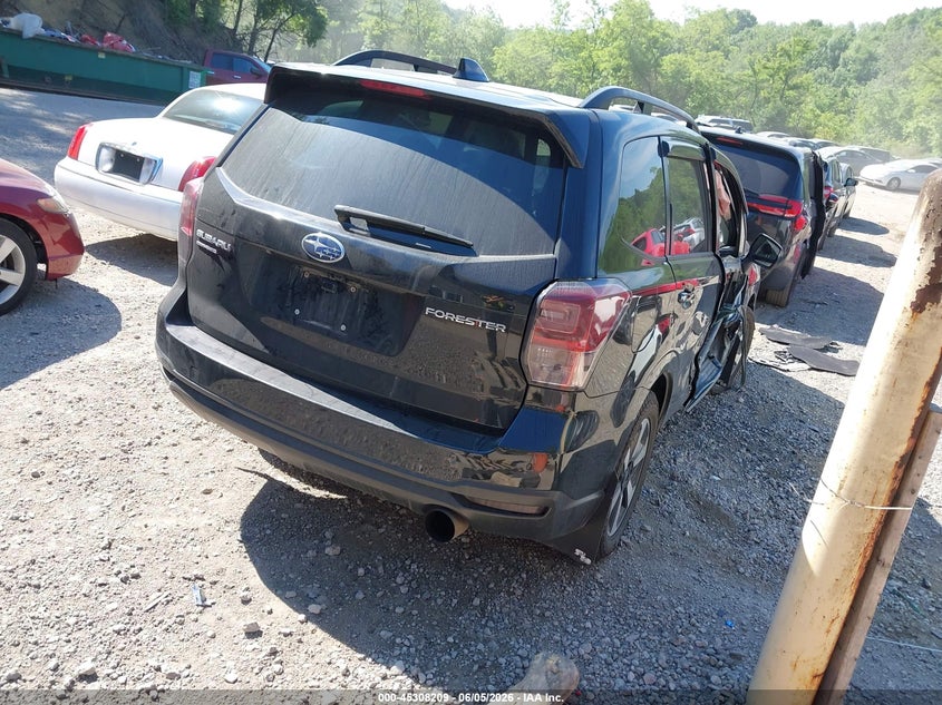 2018 Subaru Forester VIN JF2SJAGC4JH477045 IAAI salvage auction — SIDE, Salvage Title, sold $1,250 on 2026-07-14 (photo 4)