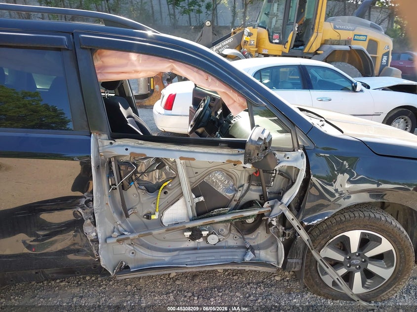 2018 Subaru Forester VIN JF2SJAGC4JH477045 IAAI salvage auction — SIDE, Salvage Title, sold $1,250 on 2026-07-14 (photo 6)