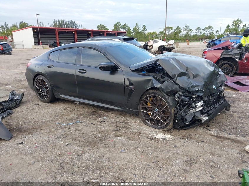 2024 BMW M8 VIN WBSGV0C04RCP30509 IAAI salvage auction — FRONT END, Salvage Title, sold $20,900 on 2026-07-29 (photo 1)