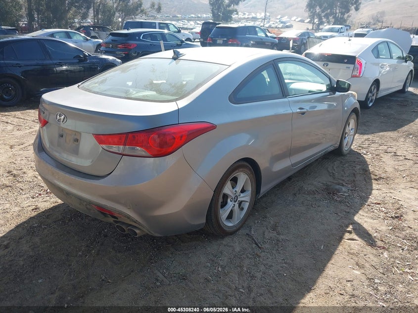 2013 Hyundai Elantra VIN KMHDH6AE7DU000286 IAAI salvage auction — NORMAL WEAR, Clear - Dealer Only (California), sold $500 on 2026-07-07 (photo 4)