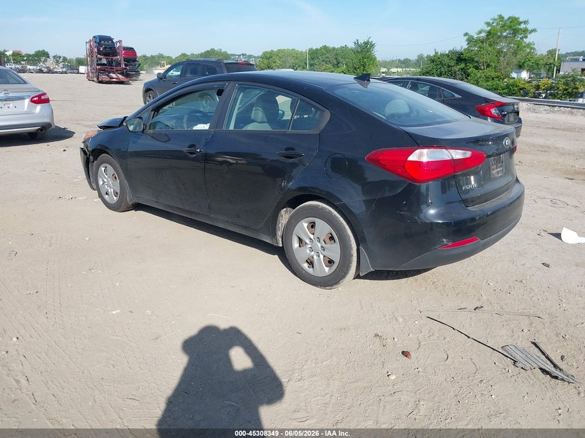 2015 Kia Forte VIN KNAFX4A68F5349531 IAAI salvage auction — FRONT END, Salvage Title, sold $450 on 2026-07-10 (photo 3)