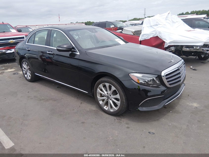 2018 Mercedes-benz E-klasse VIN WDDZF4JB9JA374380 IAAI salvage auction — FRONT & REAR, Salvage (North Carolina), sold $9,600 on 2026-07-29 (photo 1)