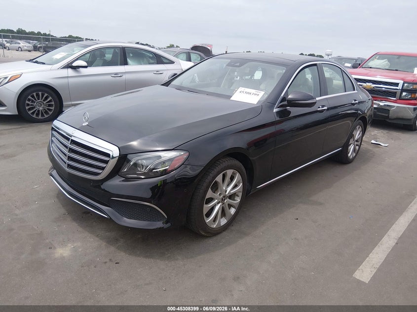 2018 Mercedes-benz E-klasse VIN WDDZF4JB9JA374380 IAAI salvage auction — FRONT & REAR, Salvage (North Carolina), sold $9,600 on 2026-07-29 (photo 2)