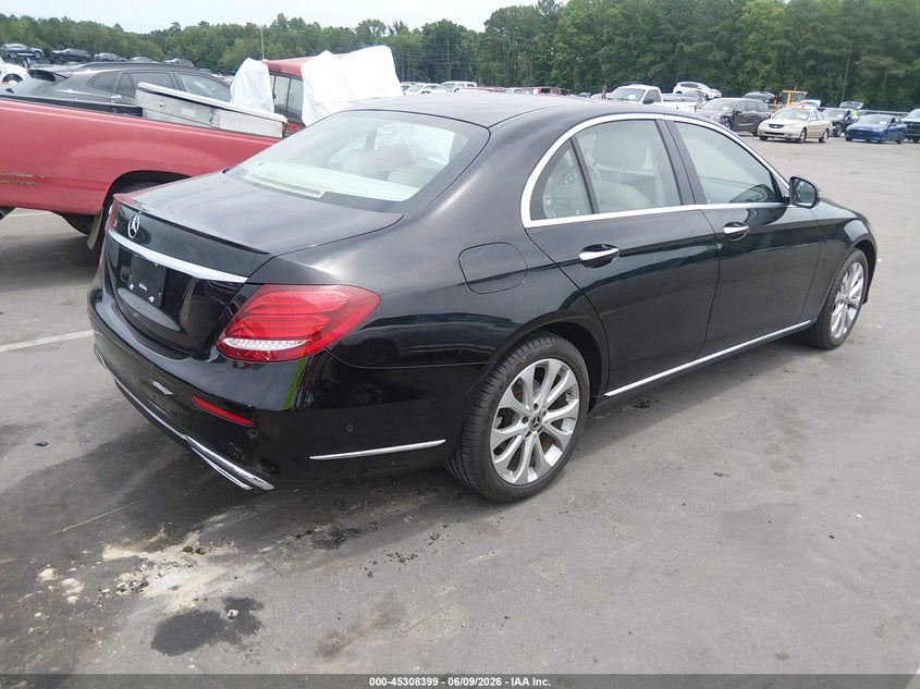 2018 Mercedes-benz E-klasse VIN WDDZF4JB9JA374380 IAAI salvage auction — FRONT & REAR, Salvage (North Carolina), sold $9,600 on 2026-07-29 (photo 4)