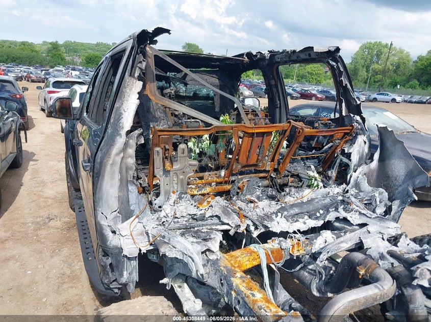 2019 Ford F-150 VIN 1FTFW1RG5KFC86619 IAAI salvage auction — EXTERIOR BURN, Salvage Title, sold $3,050 on 2026-07-05 (photo 6)