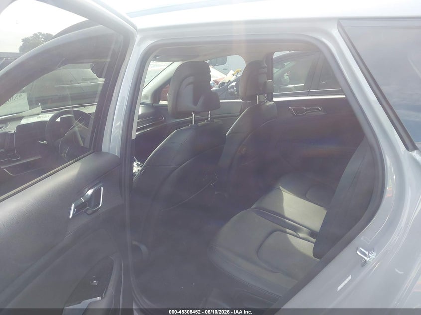 2023 Kia Sportage VIN 5XYK43AF5PG113660 IAAI salvage auction — SIDE, Salvage Title, sold $10,000 on 2026-07-19 (photo 8)