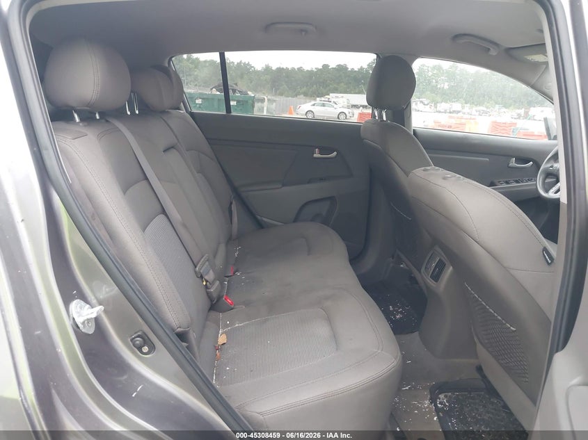 2014 Kia Sportage VIN KNDPB3AC8E7588604 IAAI salvage auction — NORMAL WEAR, Clear-Dealer Only (North Carolina), sold $875 on 2026-07-21 (photo 8)