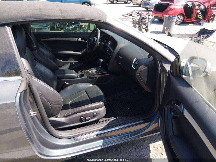 2012 Audi S5 VIN WAUCGAFH5CN004982 IAAI salvage auction — NORMAL WEAR, Clear (New Jersey), sold $750 on 2026-07-14 (photo 5)