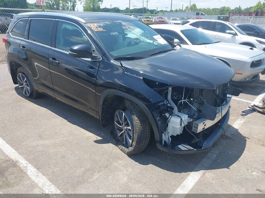2017 Toyota Highlander VIN 5TDKZRFH4HS509338 IAAI salvage auction — BIOHAZARD/CHEMICAL, Salvage Title, sold $4,850 on 2026-07-16 (photo 1)
