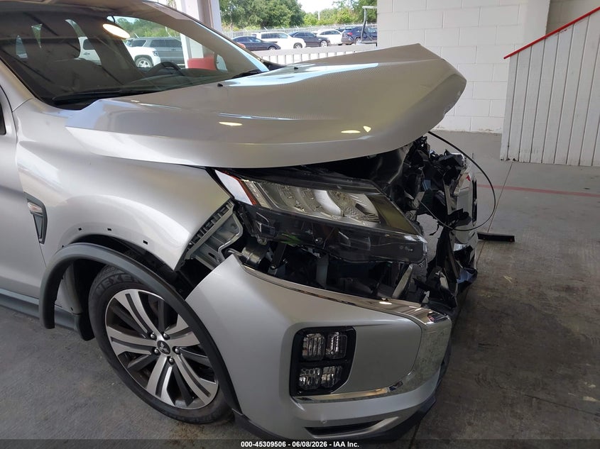 2025 Mitsubishi Outlander VIN JA4ARUAU0SU012772 IAAI salvage auction — LEFT FRONT, Salvage Title, sold $5,000 on 2026-07-29 (photo 6)