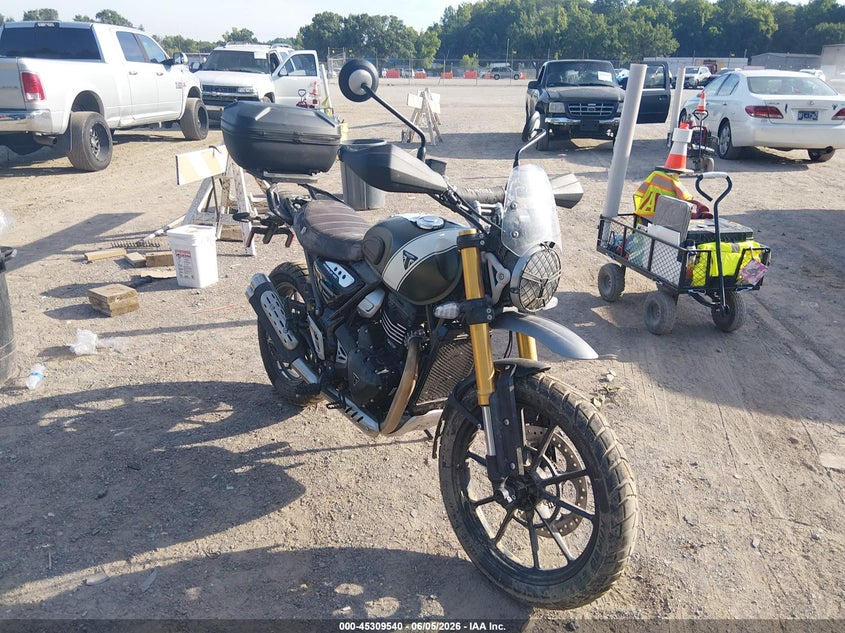 2025 Triumph motorcycle Scrambler VIN SMTT147YXSNA29951 IAAI salvage auction — WATER/FLOOD, Salvage (Tennessee), sold $1,300 on 2026-07-09 (photo 1)
