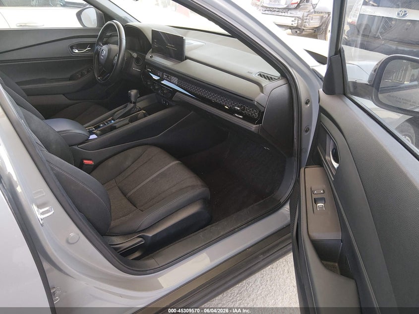2024 Honda Accord VIN 1HGCY2F57RA037835 IAAI salvage auction — REAR END, Salvage Title, sold $9,400 on 2026-07-29 (photo 5)