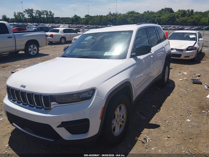 2023 Jeep Grand cherokee VIN 1C4RJHAG3PC543849 IAAI salvage auction — RIGHT FRONT, Clear (Tennessee), sold $9,600 on 2026-09-01 (photo 2)