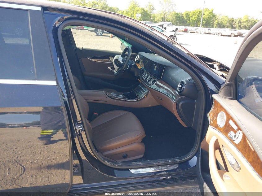 2022 Mercedes-benz E-klasse VIN W1KZF8EB2NB044548 IAAI salvage auction — FRONT END, Salvage Title, sold $6,900 on 2026-07-25 (photo 5)