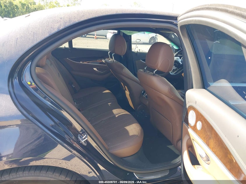 2022 Mercedes-benz E-klasse VIN W1KZF8EB2NB044548 IAAI salvage auction — FRONT END, Salvage Title, sold $6,900 on 2026-07-25 (photo 8)