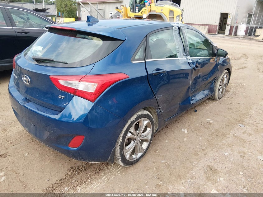 2015 Hyundai Elantra VIN KMHD35LH8FU238697 IAAI salvage auction — RIGHT SIDE, Salvage Title, sold $1,100 on 2026-07-29 (photo 4)