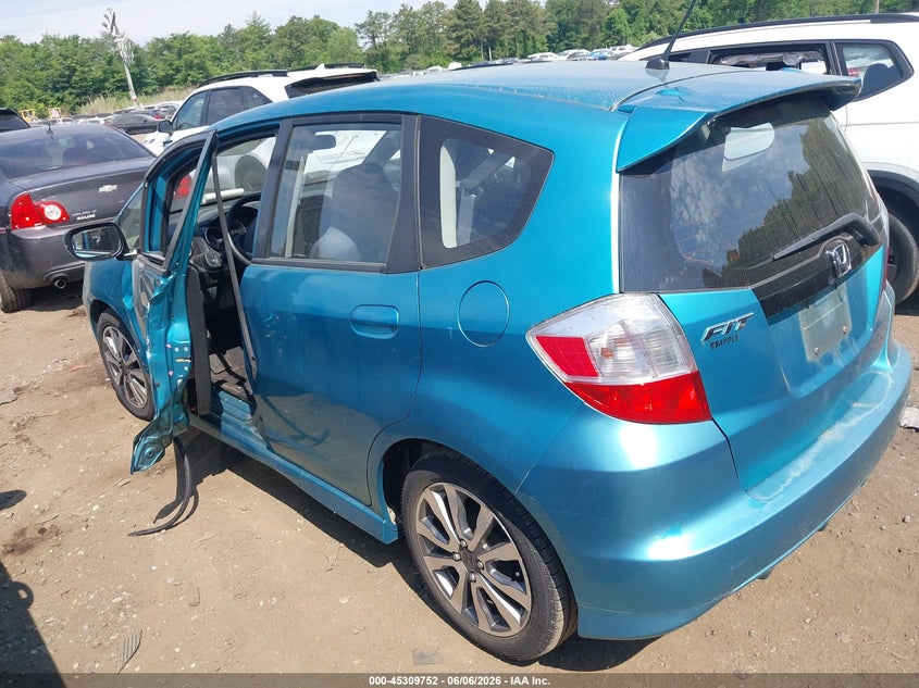 2013 Honda Fit VIN JHMGE8H59DC062370 IAAI salvage auction — FRONT & REAR, Salvage Title, sold $1,400 on 2026-07-14 (photo 3)