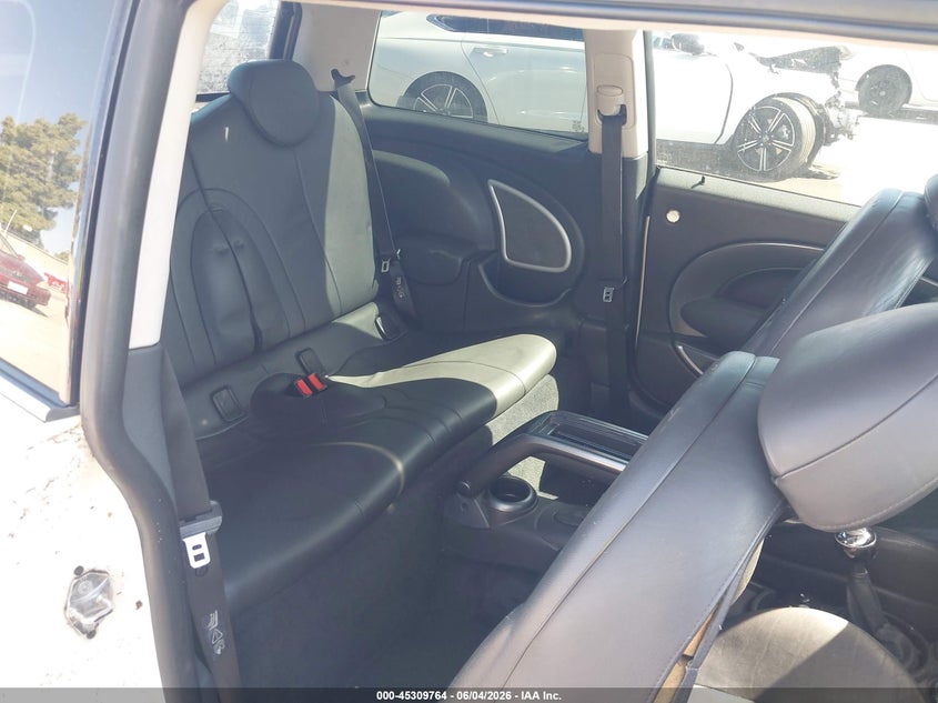 2006 Mini Cooper VIN WMWRE33516TL18604 IAAI salvage auction — NORMAL WEAR, Clear - Dealer Only (California), sold $350 on 2026-07-13 (photo 8)