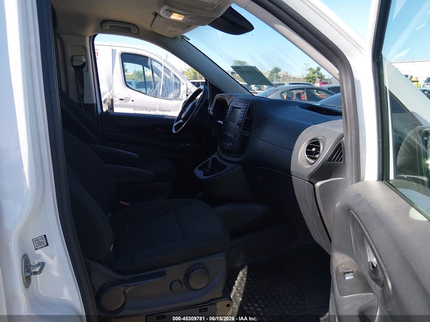 2020 Mercedes-benz Metris VIN WD3PG2EA5L3672138 IAAI salvage auction — RIGHT REAR, Salvage (Illinois), sold $4,350 on 2026-07-29 (photo 5)