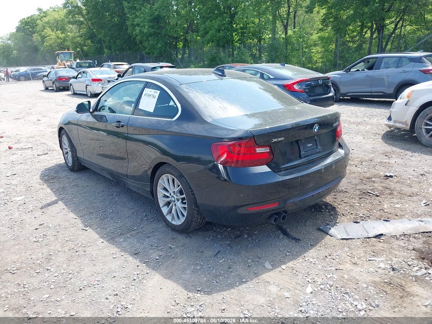 2016 BMW 2er VIN WBA1G9C51GV726262 IAAI salvage auction — SIDE, Salvage Title, sold $1,900 on 2026-07-09 (photo 3)